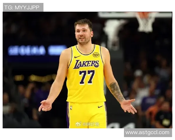 湖人对决快船精彩纷呈29日洛杉矶德比战引发球迷热议